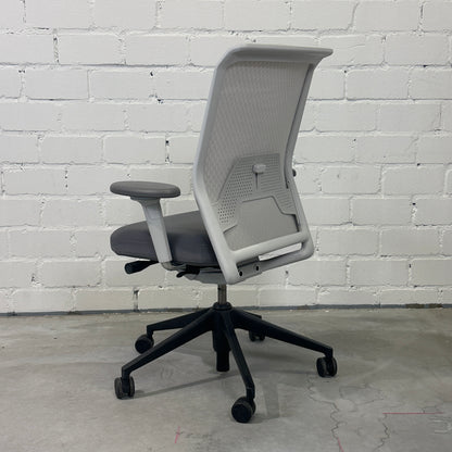 Vitra ID Mesh hellgrau