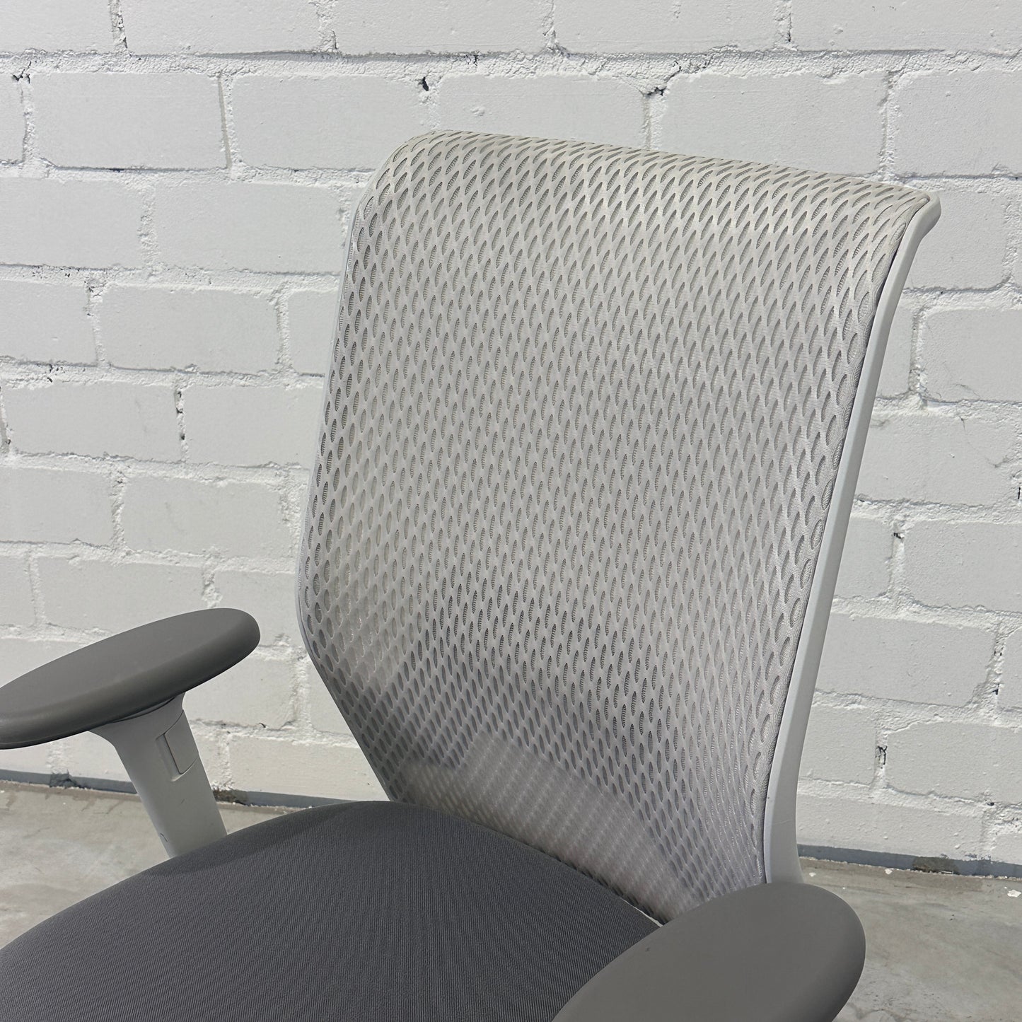 Vitra ID Mesh hellgrau