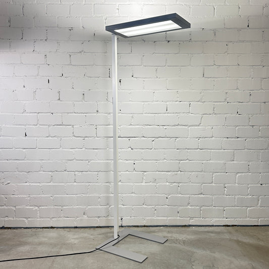 Waldmann Lavigo LED Stehleuchte weiß/silber [SONDERPOSTEN NEUWARE]