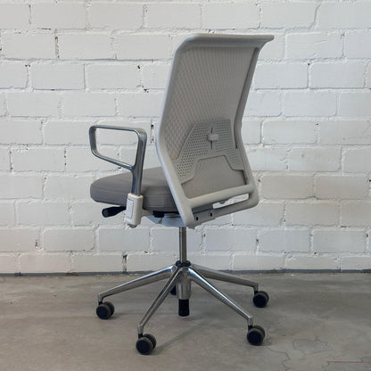 Vitra ID Mesh hellgrau