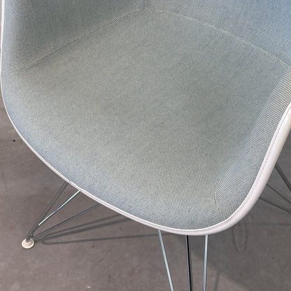 Vitra DAR Plastic Armchair weiß / grau