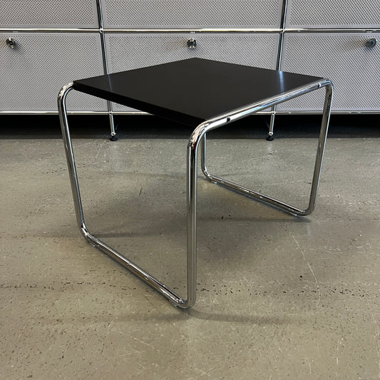 Knoll Breuer Laccio Beistelltisch schwarz