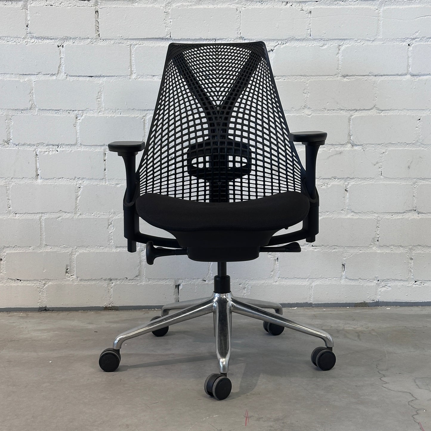 Herman Miller Sayl Schwarz