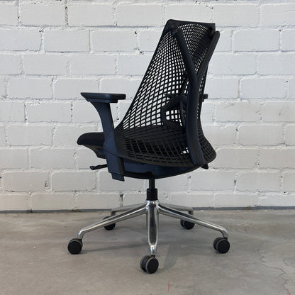 Herman Miller Sayl Schwarz