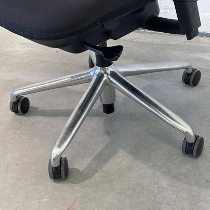 Herman Miller Sayl Schwarz