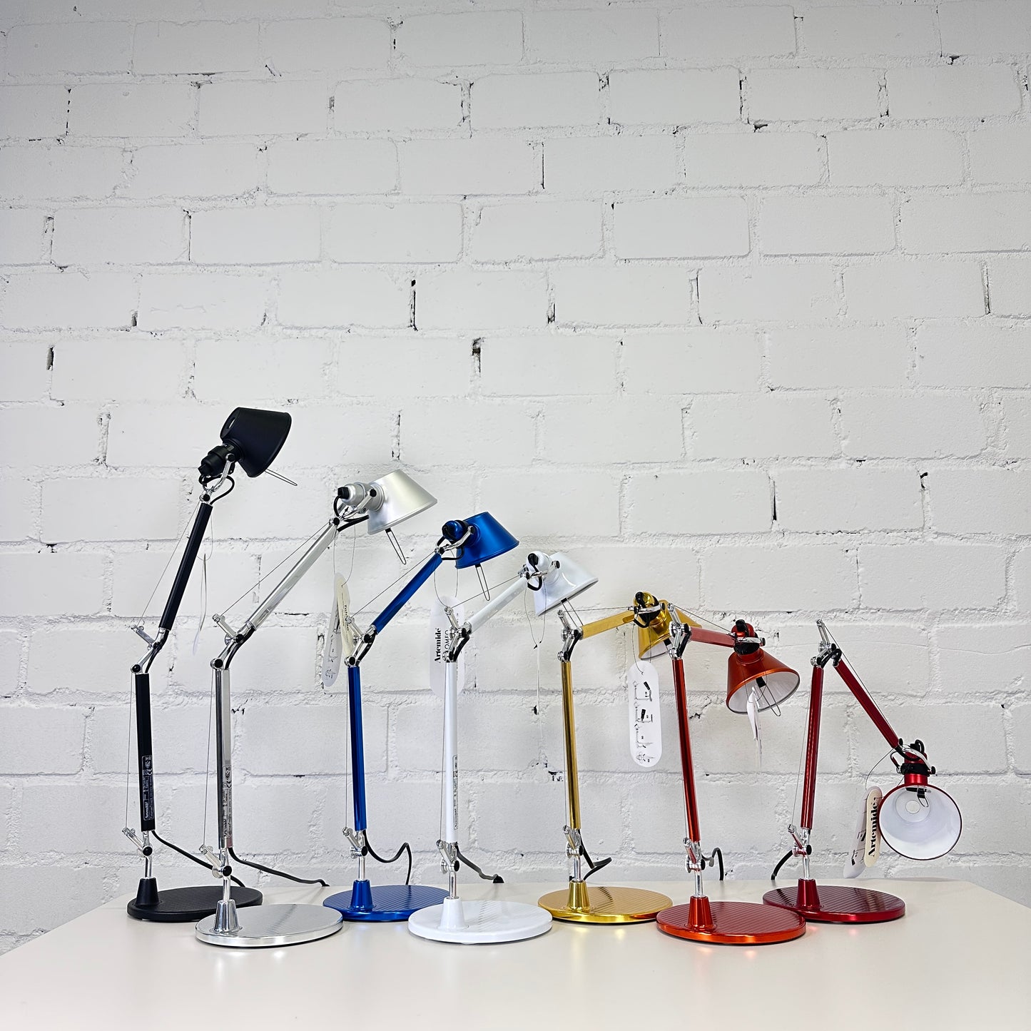 Artemide Tolomeo Micro Table versch. Farben [SONDERPOSTEN NEUWARE]