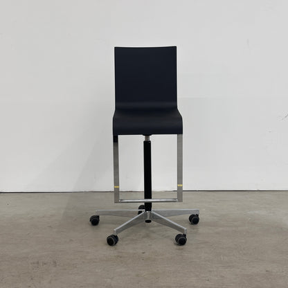 Vitra .03 High schwarz