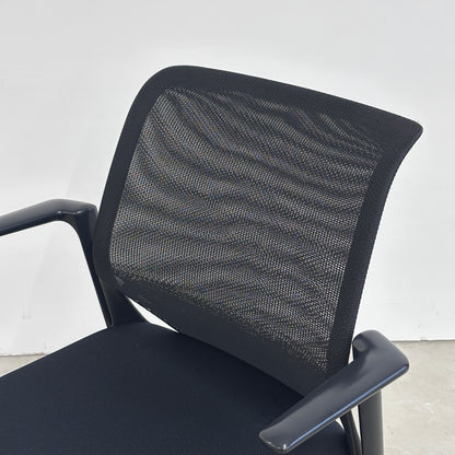 Vitra Medaslim schwarz