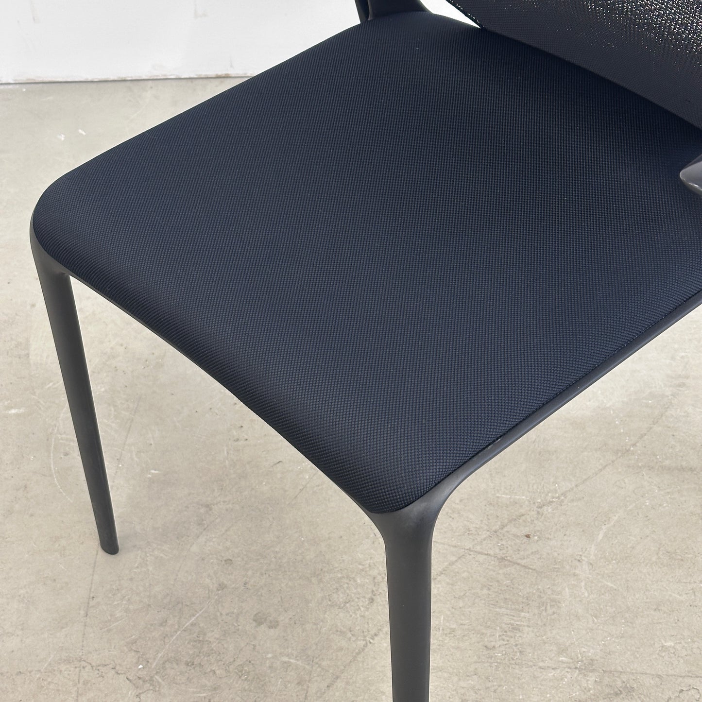Vitra Medaslim schwarz