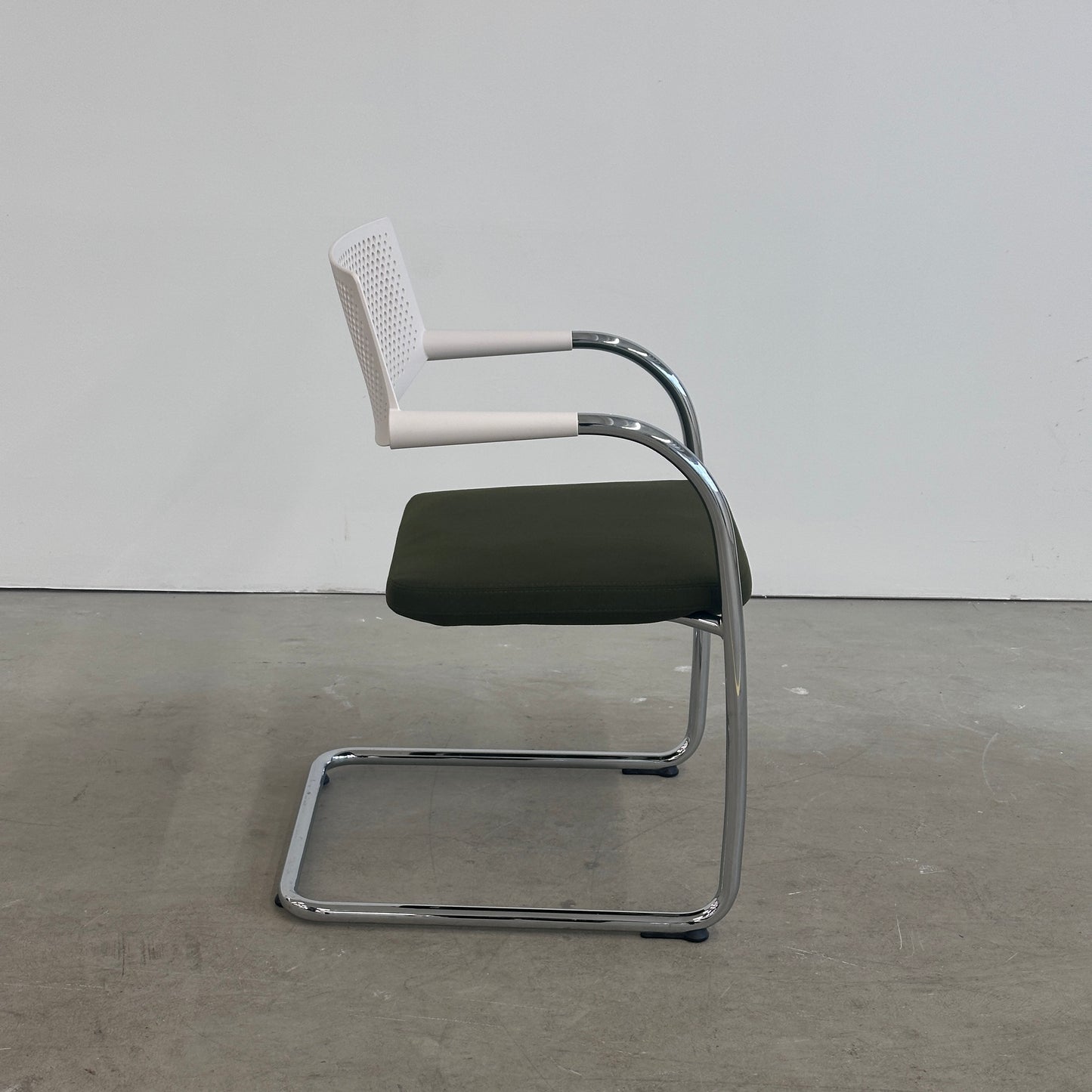 Vitra Visavis 2 weiß/grün