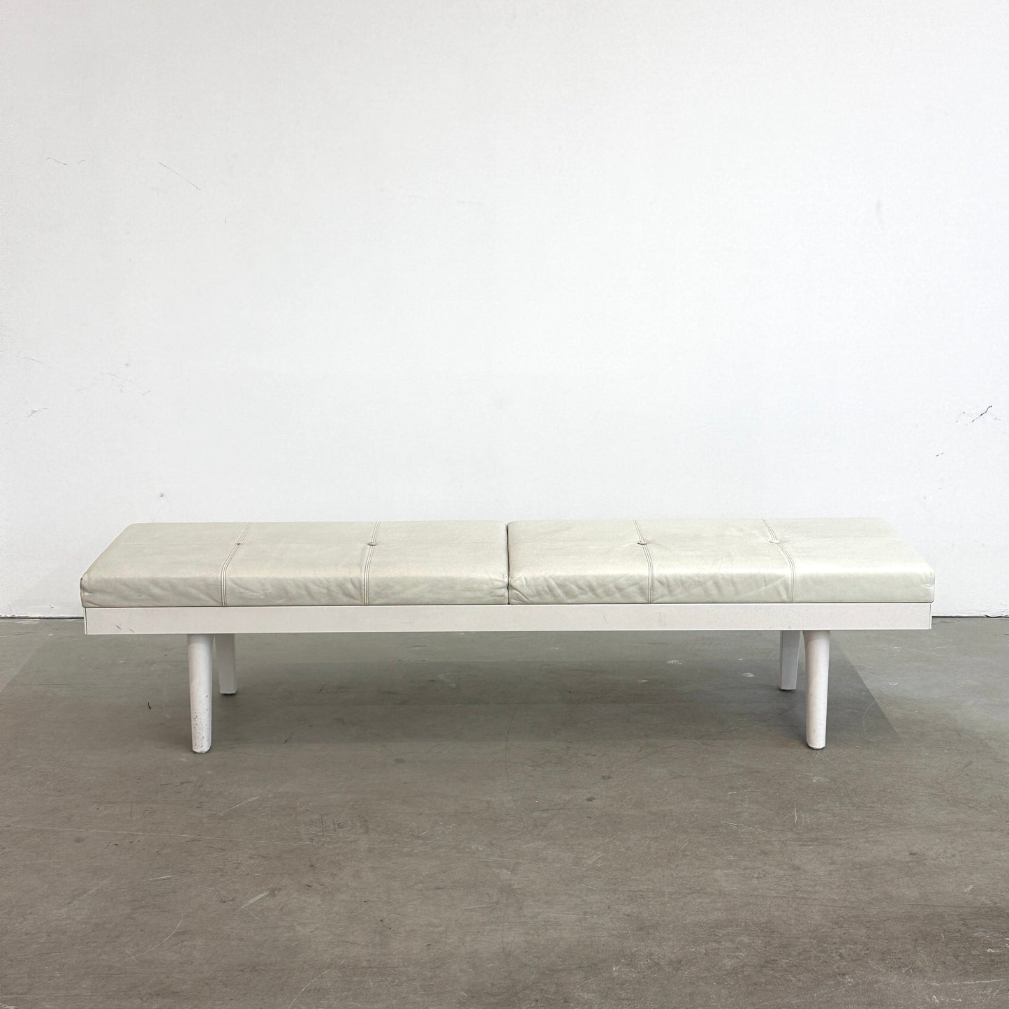 Vitra Level 34 Sitzbank Leder