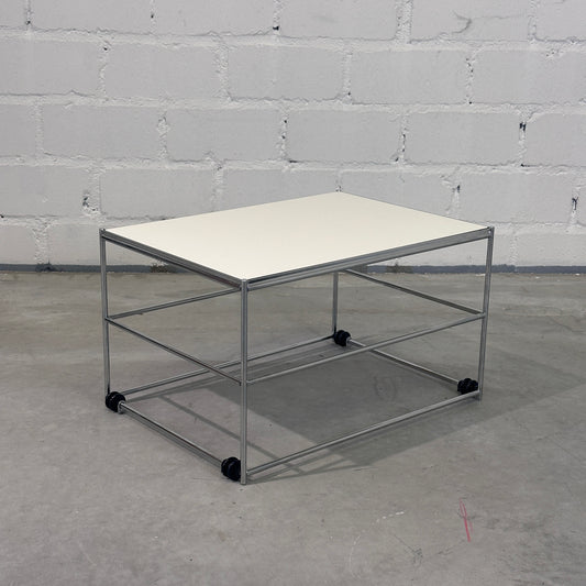 USM Haller Beistelltisch weiß (upcycled) 47x35cm