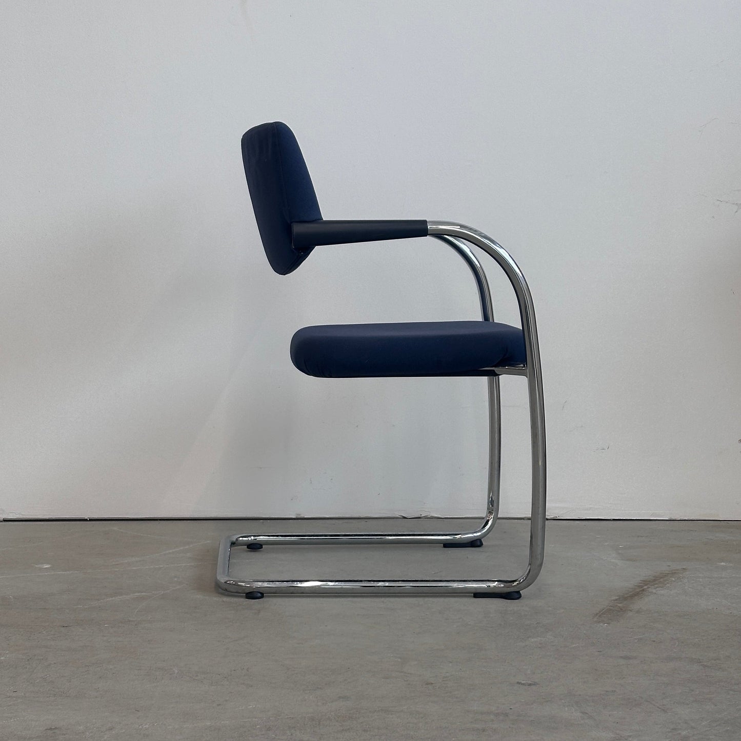 Vitra Visavis Softback dunkelblau
