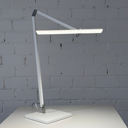 Artikelanlage Roxxane Office mit Fußplatte und Konverter Farbe: matt weiß H760x T583mm Leuchtenopf: L 370 x B 75mm Lichtfarbe: 4000 Kelvin_[kein Wert]