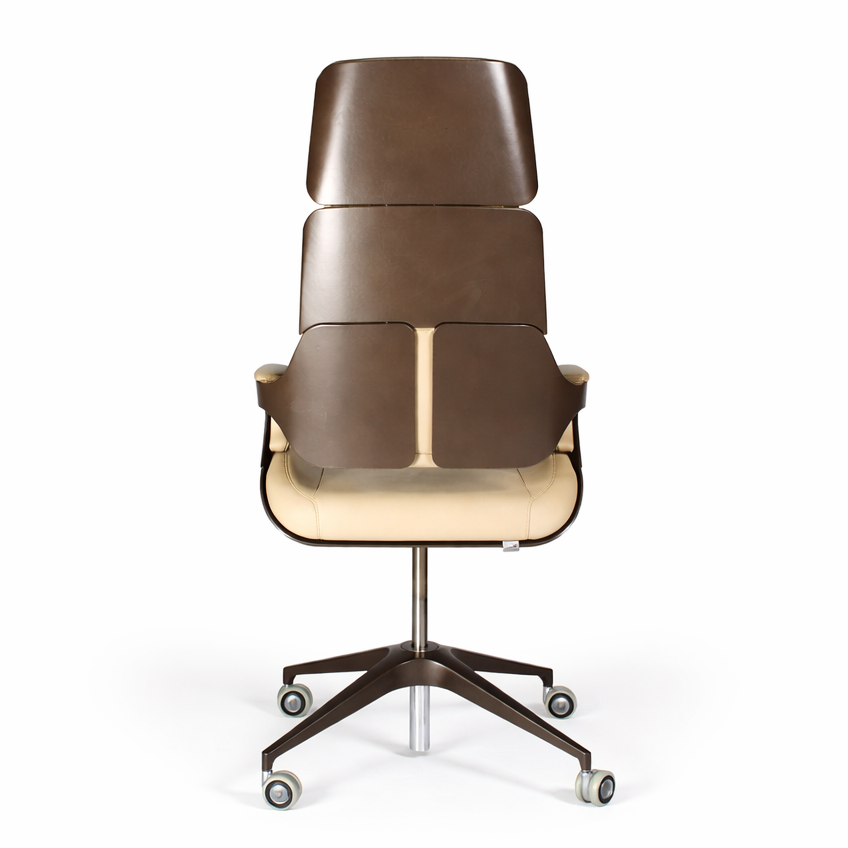 Interstuhl Silver 191S Bürostuhl mit beige Lederbezug, brauner Rückenlehne und Aluminiumgestell.