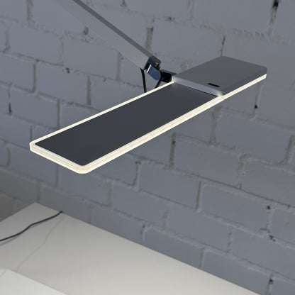 Artikelanlage Roxxane Office mit Fußplatte und Konverter Farbe: matt weiß H760x T583mm Leuchtenopf: L 370 x B 75mm Lichtfarbe: 4000 Kelvin_[kein Wert]