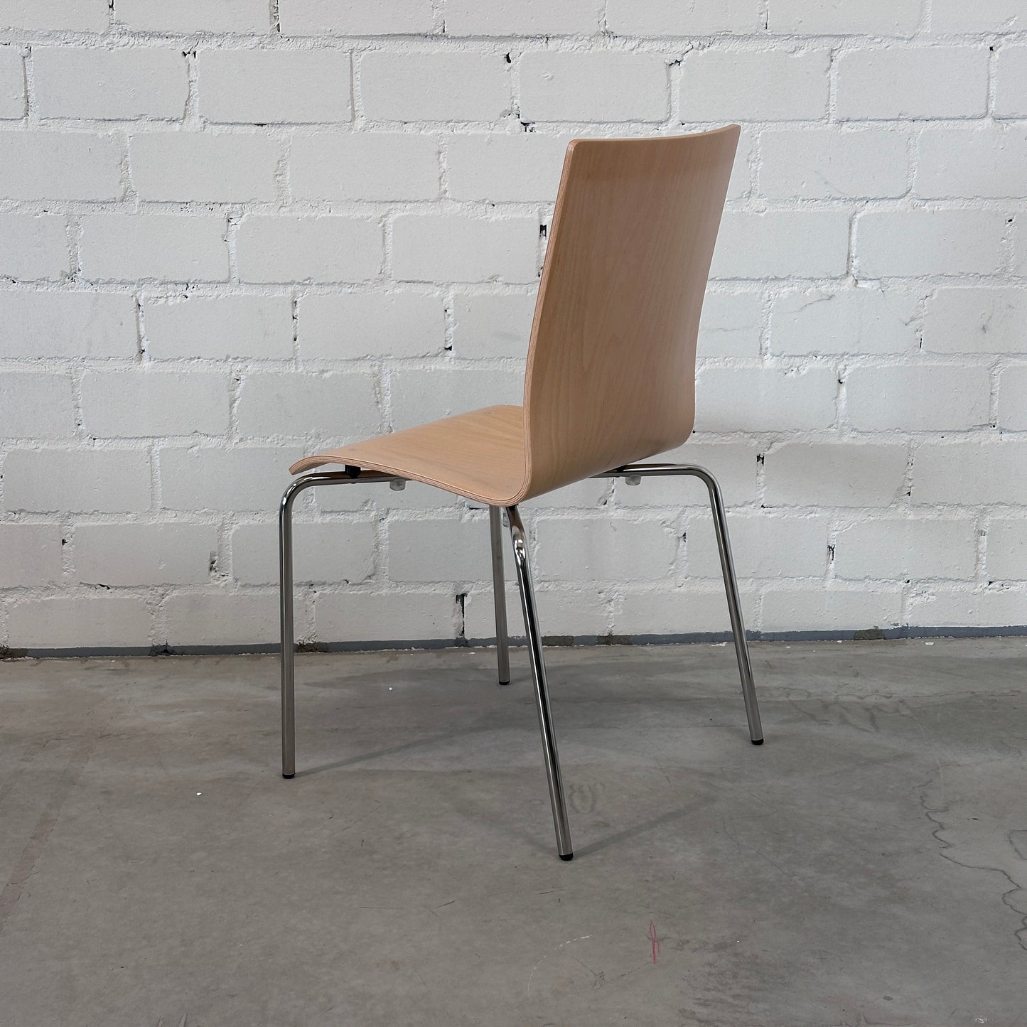 Hiller Objektmöbel Stapelstuhl Aticon Buche