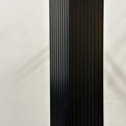 Kartell Segmenti Garderobenständer modern black vertical slat coat rack with sleek design