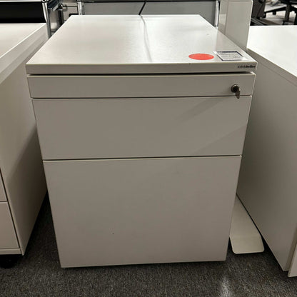 White Keller Rollcontainer with lockable top drawer, measuring 43x55x60cm