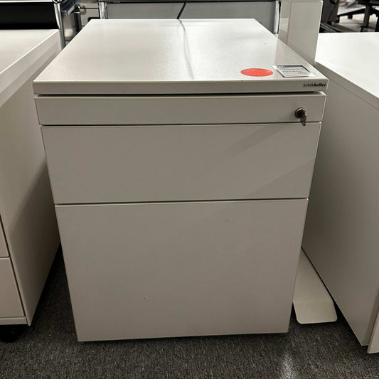 White Keller Rollcontainer with lockable top drawer, measuring 43x55x60cm