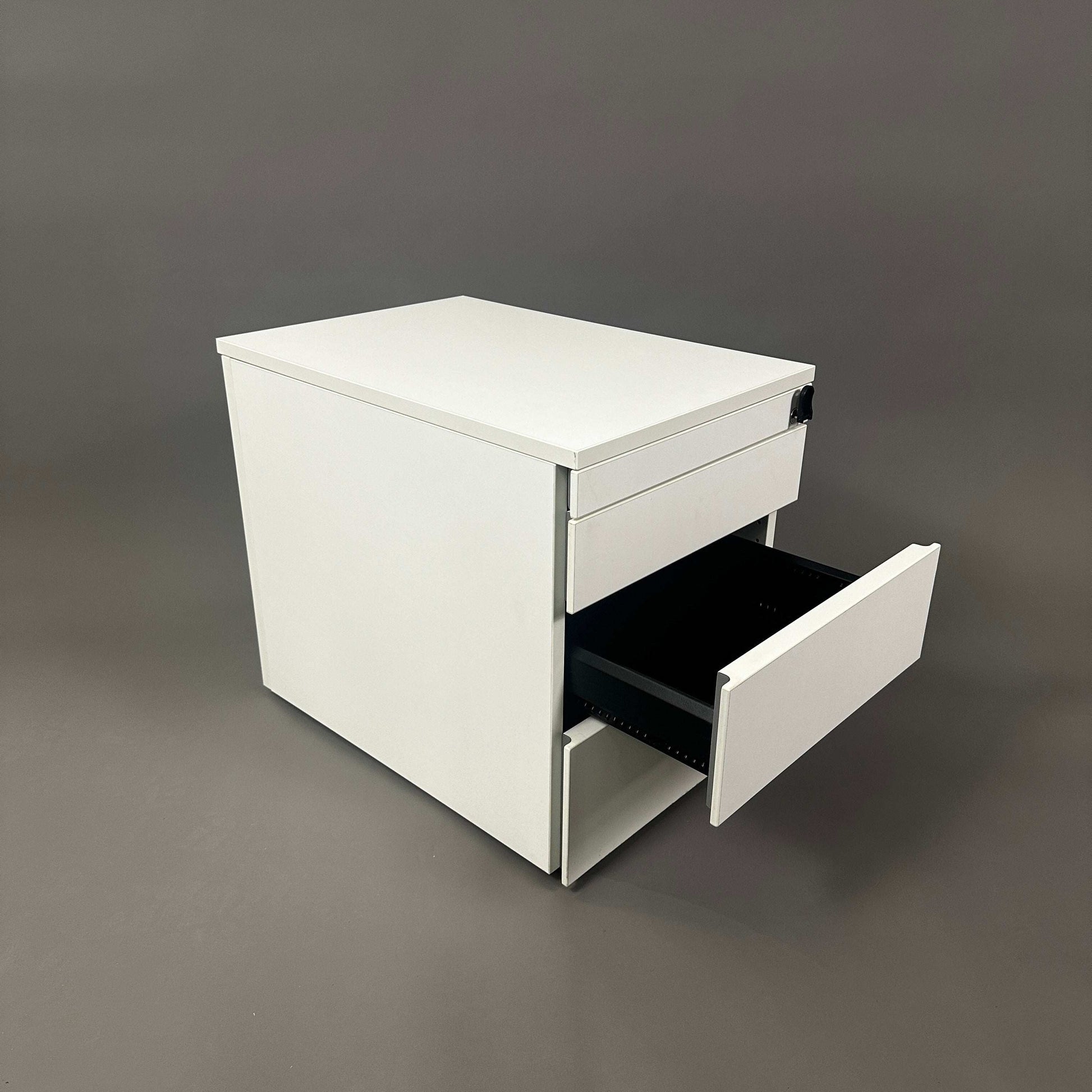 Kinnarps weißer Rollcontainer mit vier Schubladen und Schloss, 52x42x60 cm