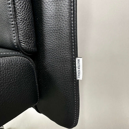 Close-up of black leather Knoll Jason Leder office chair with Walter Knoll label