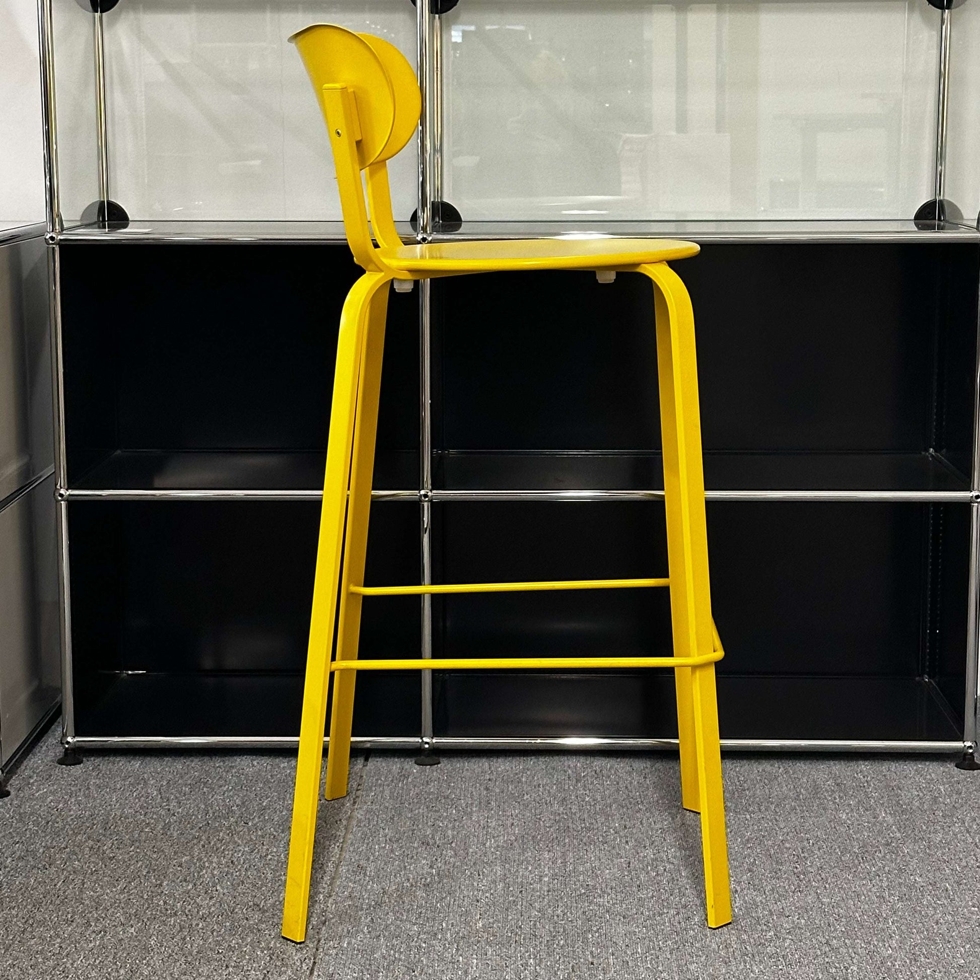 Yellow LaPalma Barhocker STIL S49 bar stool with metal frame