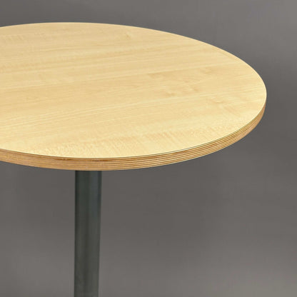 LaPalma Brio Stehtisch mit runder Holzplatte und silbernem Metallgestell