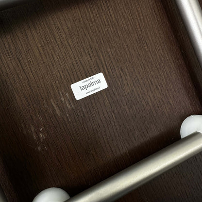 LaPalma S15 thin Stuhl mit Nussbaumdekor Sitzschale und sandgestrahltem Edelstahlgestell