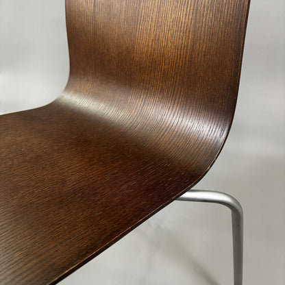 LaPalma S16 thin Stuhl mit Nussbaum-Sitzschale und sandgestrahltem Edelstahlgestell