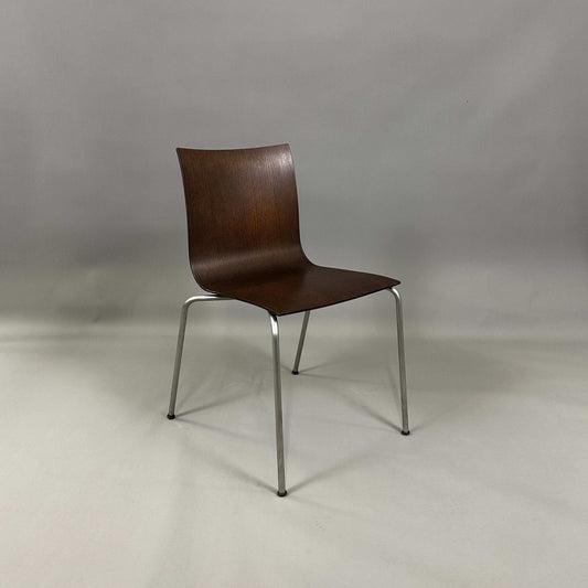 LaPalma S16 thin Stuhl mit sandgestrahltem Edelstahlgestell und Nussbaum-Sitzschale, Sitzhöhe 44cm