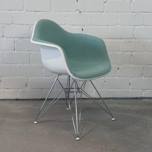 Vitra DAR Plastic Armchair weiß / türkis