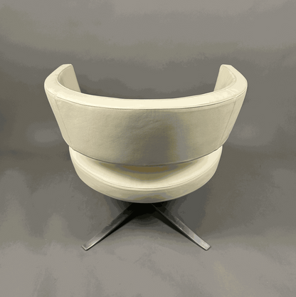 Montis Turner Sessel aus hellbeigem Leder mit mattiertem Aluminiumgestell, moderne Sitzhöhe 43 cm