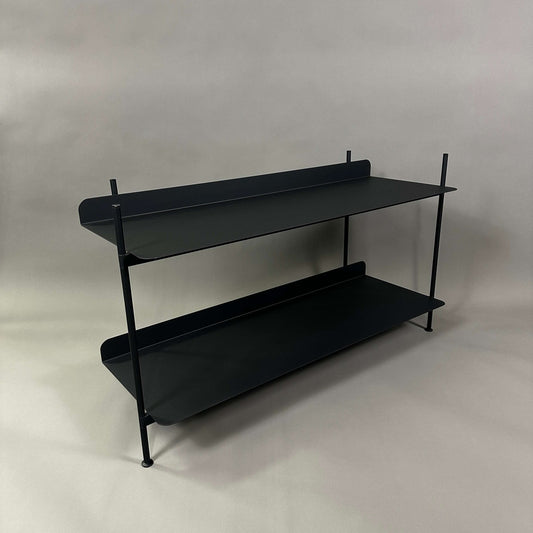 Muuto Compile Regal schwarzes Metallwandregal mit zwei Ablagen 120x68x48 cm