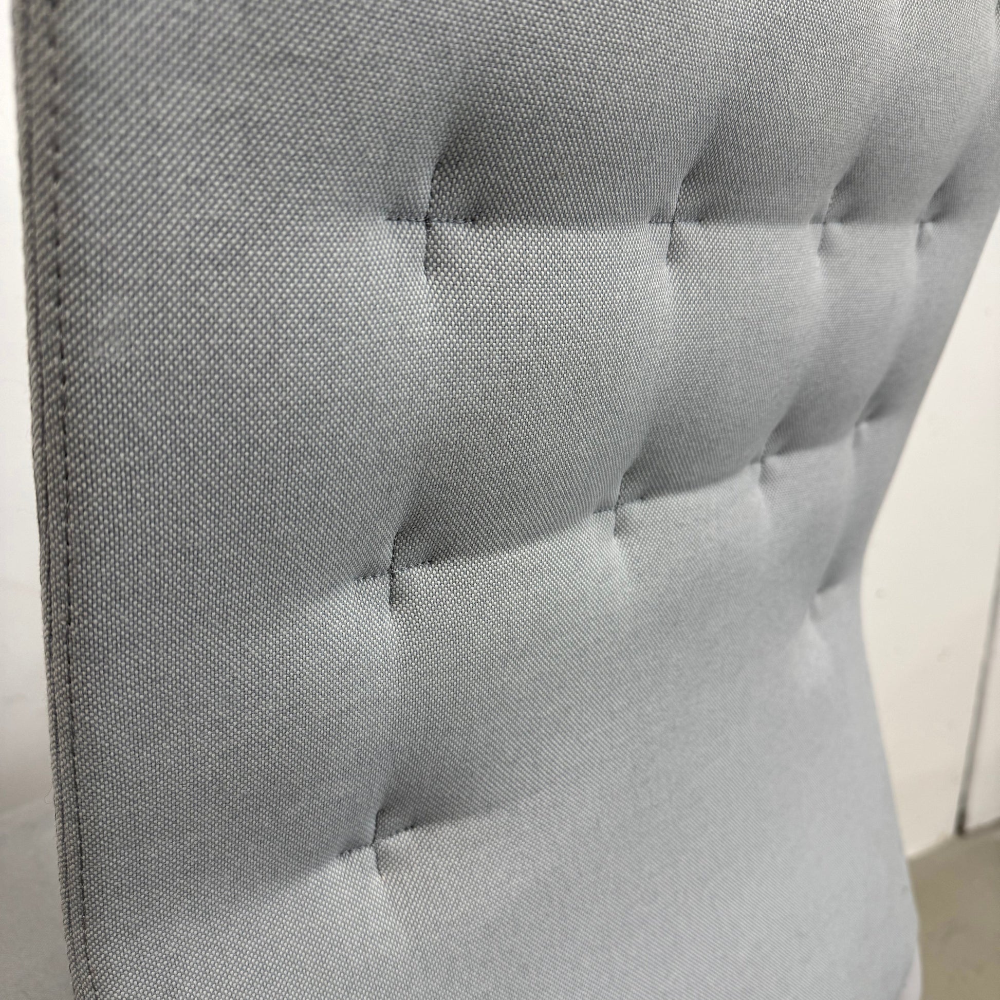 Artikelanlage ID Trim hellgrau Ringarmlehnen_[kein Wert]