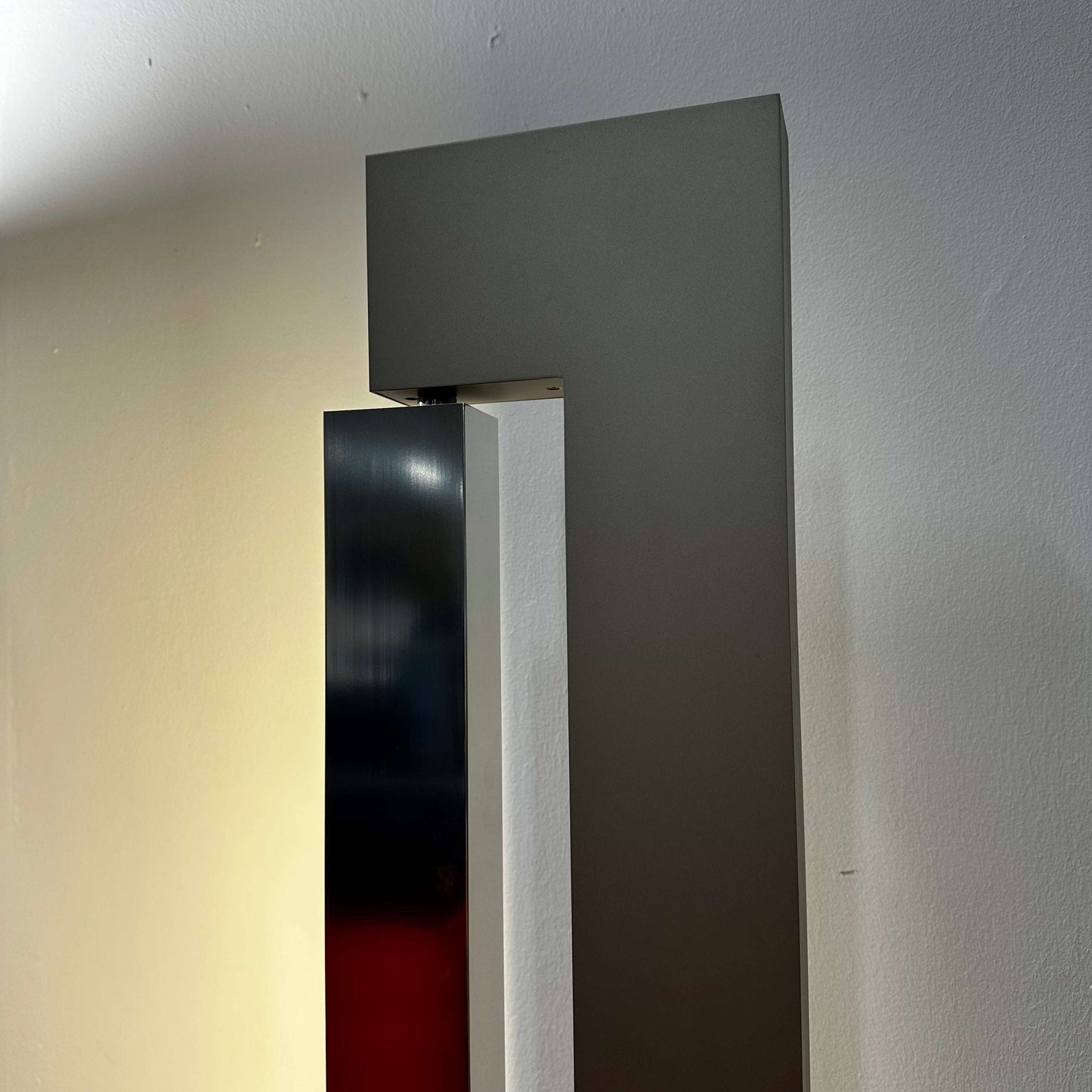 Nemo Lighting Modell ARA Stehlampe modern aluminum floor lamp with halogen light and champagne finish