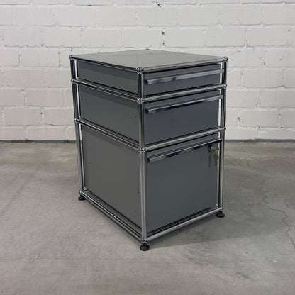 USM Haller Standcontainer Mittelgrau 3 Auszüge