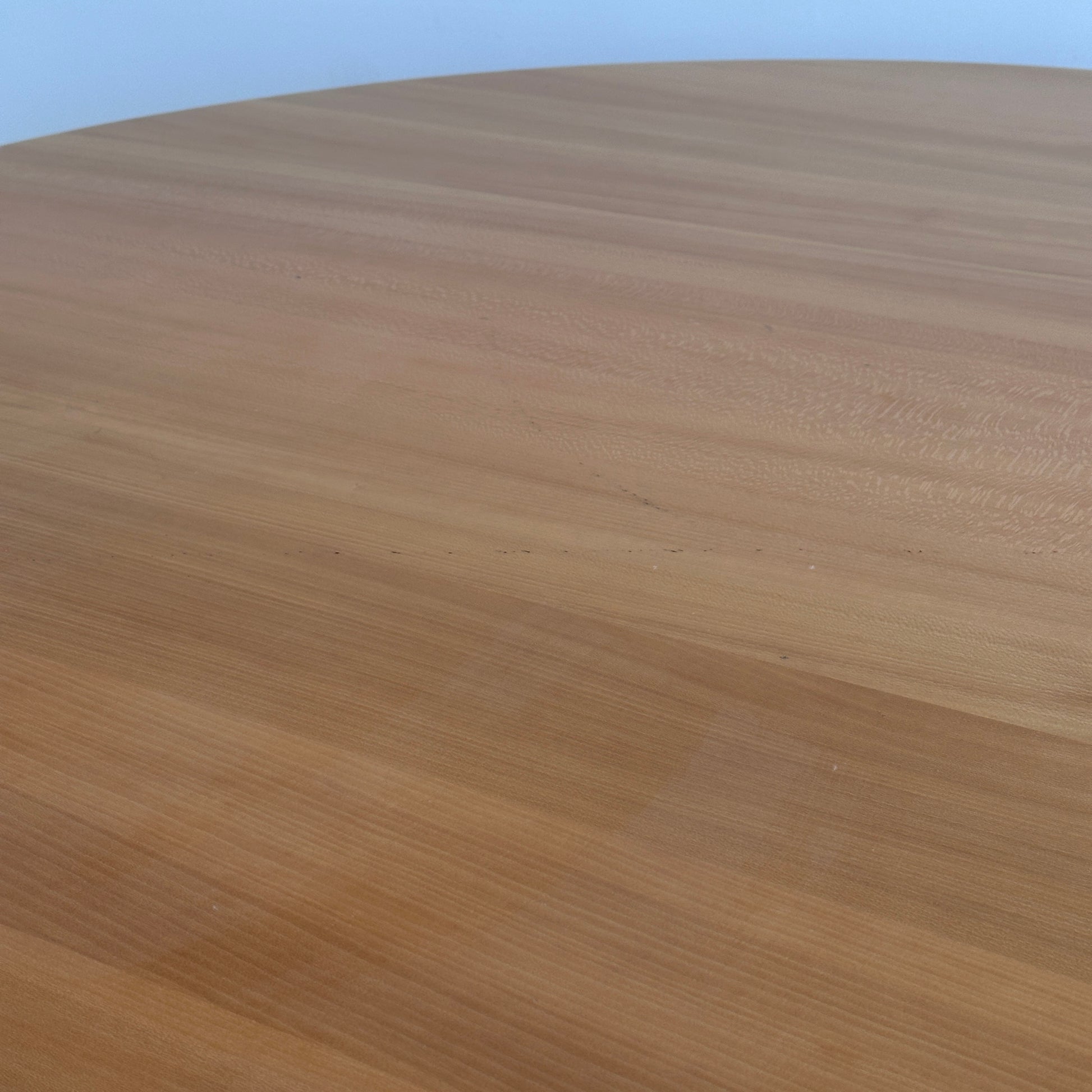 Holztisch rund 140cm