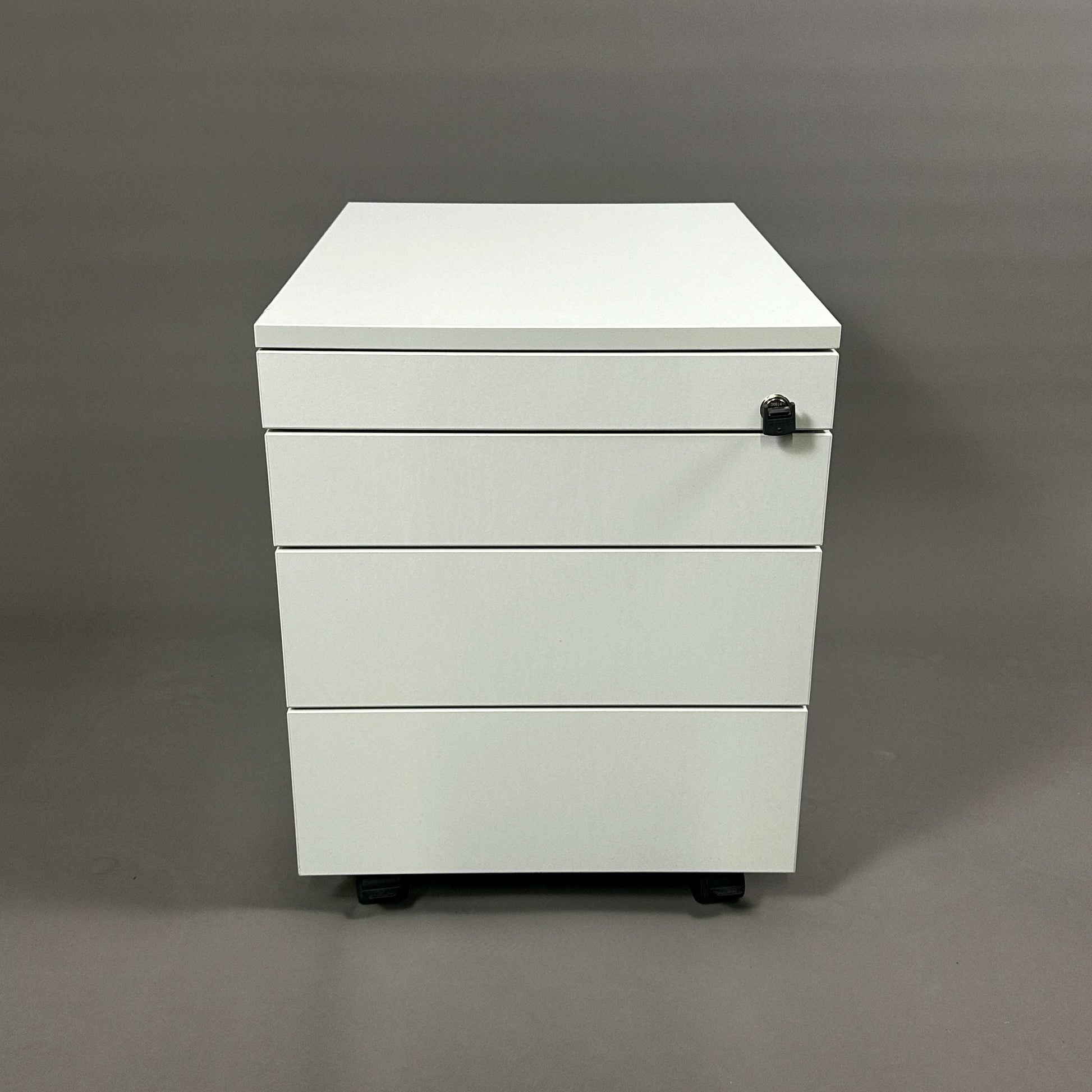 weißer abschließbarer Ophelis Rollcontainer aus beschichtetem Holz mit vier Schubladen und Rollen