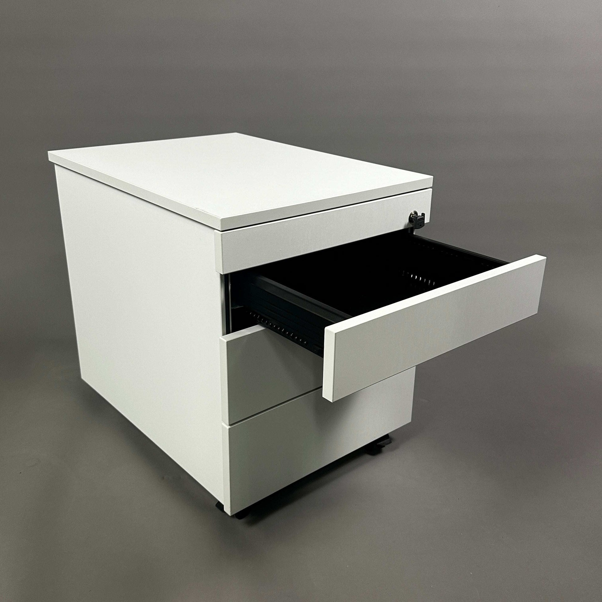 Weißer Ophelis Rollcontainer aus beschichtetem Holz mit 4 abschließbaren Schubladen geöffnet