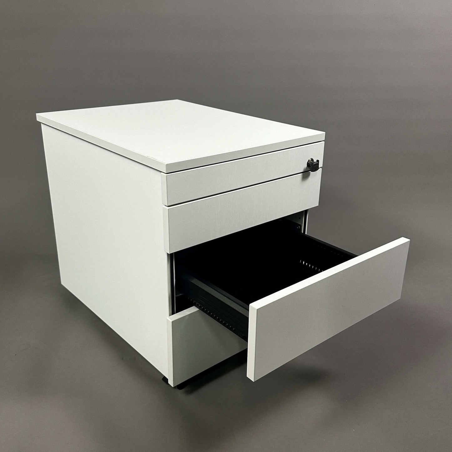 Ophelis Rollcontainer weiß aus Holz mit 4 abschließbaren Schubladen und Maßen 56x45x60 cm