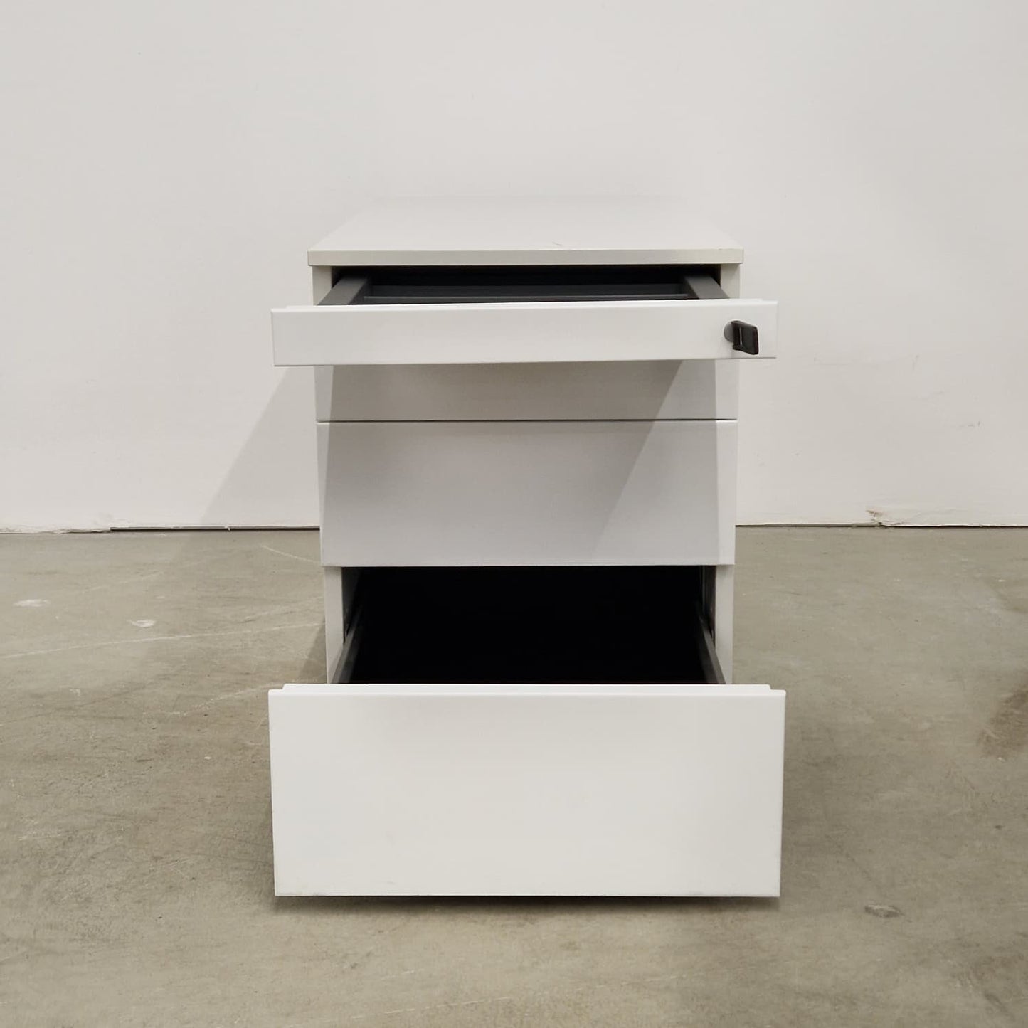 PAKET: 8 x Steelcase Rollcontainer [AKTION -80%]