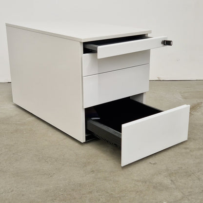 PAKET: 8 x Steelcase Rollcontainer [AKTION -80%]