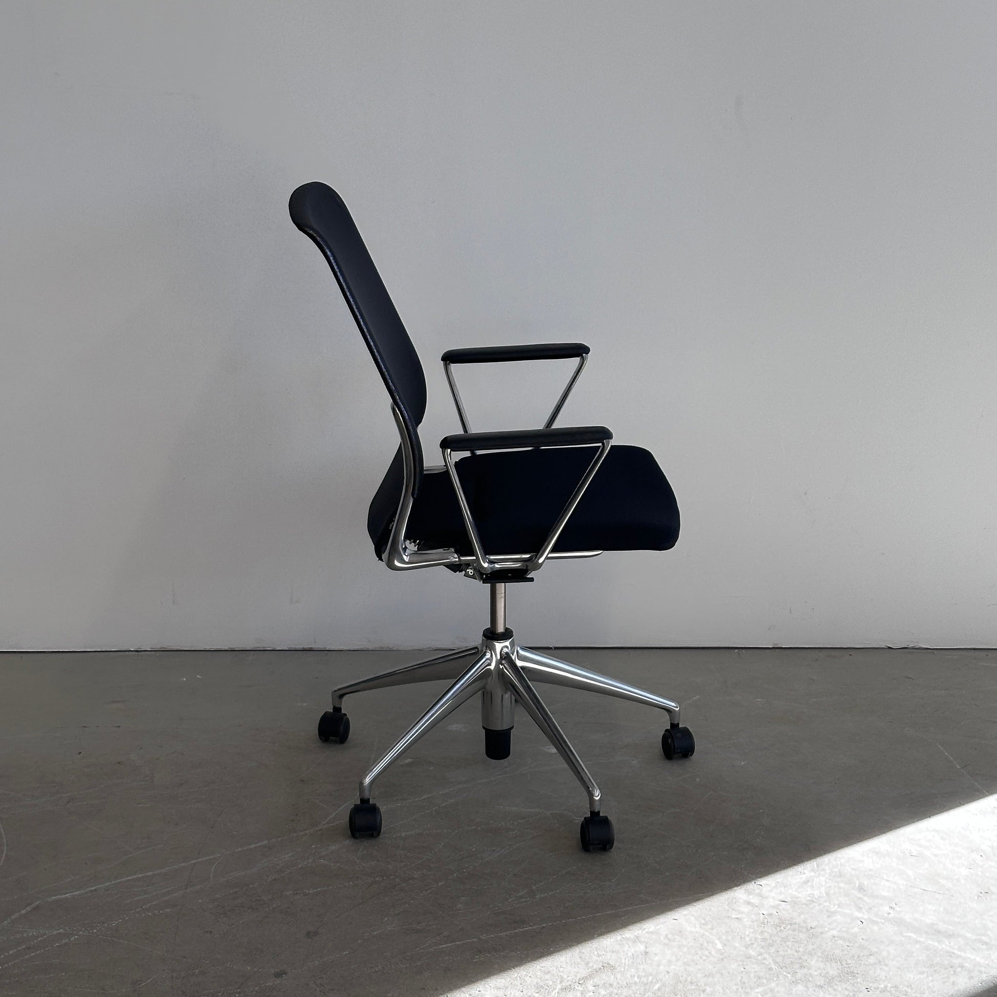 Vitra Meda Chair Bürostuhl