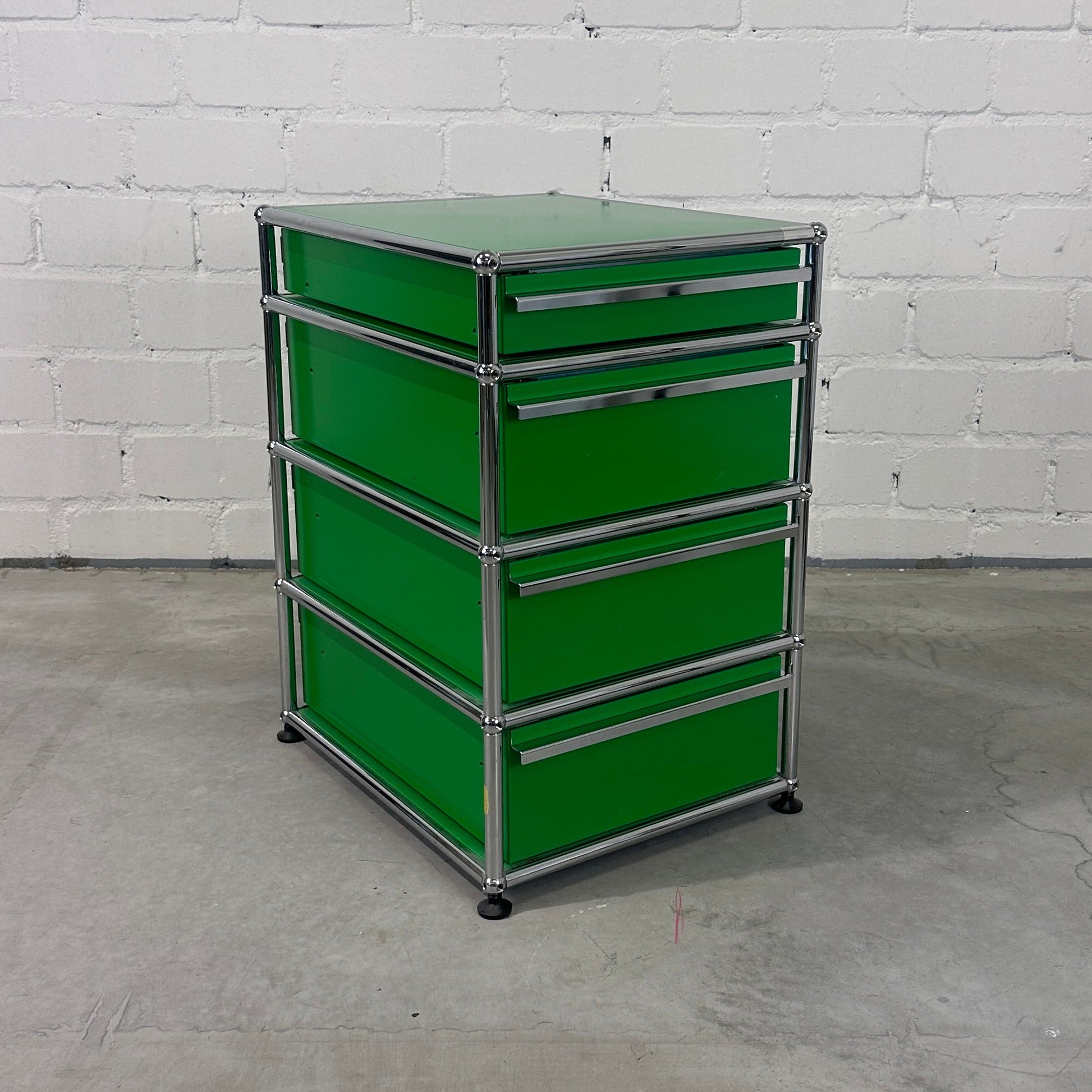 USM Haller Standcontainer Grün 4 Auszüge