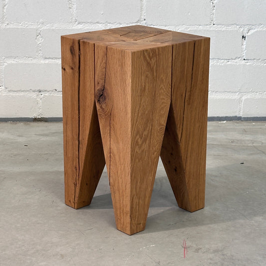 e15 Backenzahn Hocker Eiche