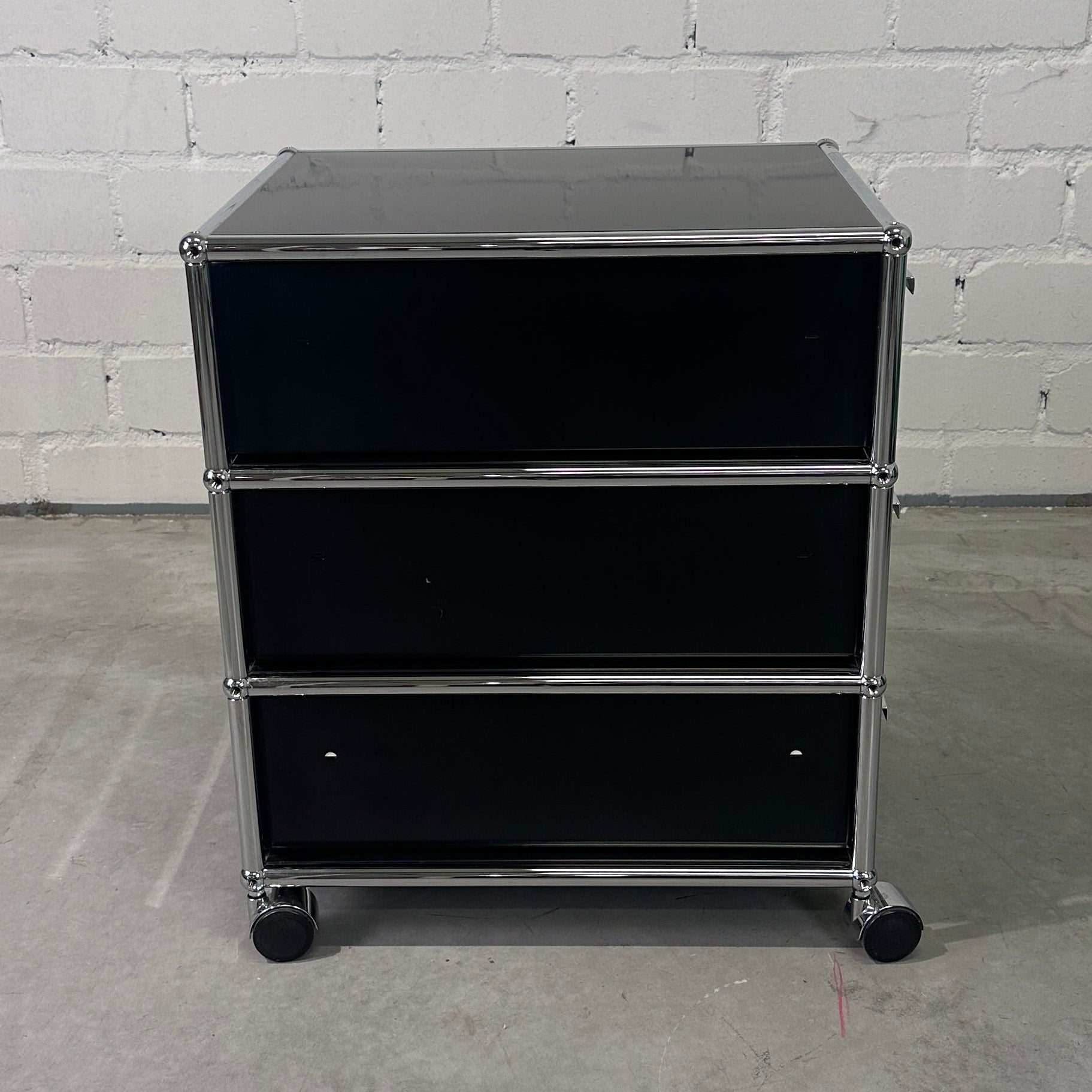 USM Haller Rollcontainer Schwarz 3 Auszüge