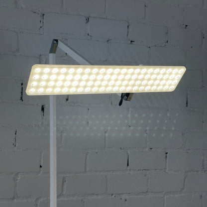 Artikelanlage Roxxane Office mit Fußplatte und Konverter Farbe: matt weiß H760x T583mm Leuchtenopf: L 370 x B 75mm Lichtfarbe: 4000 Kelvin_[kein Wert]