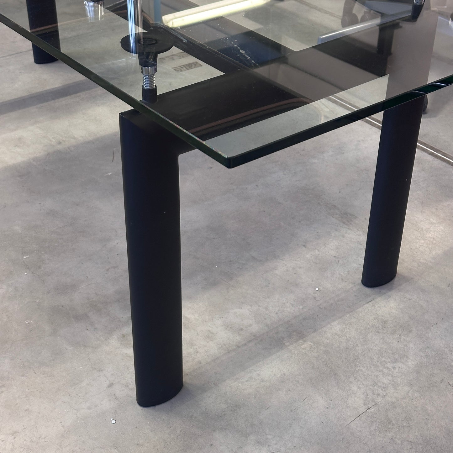 Cassina LC6 Glastisch