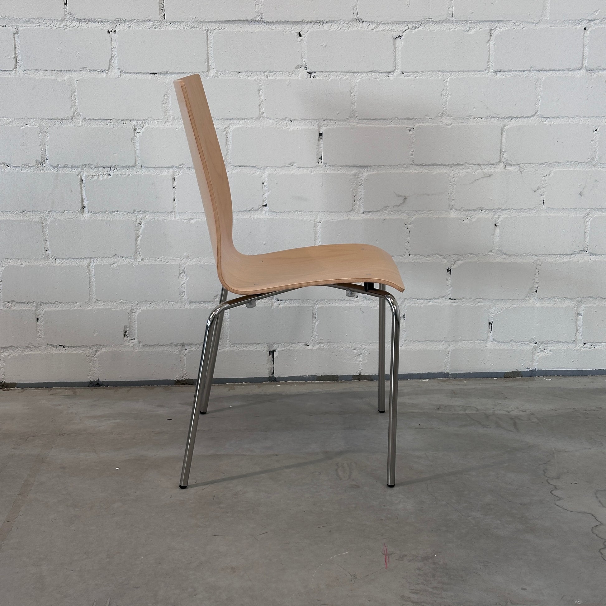 Hiller Objektmöbel Stapelstuhl Aticon Buche